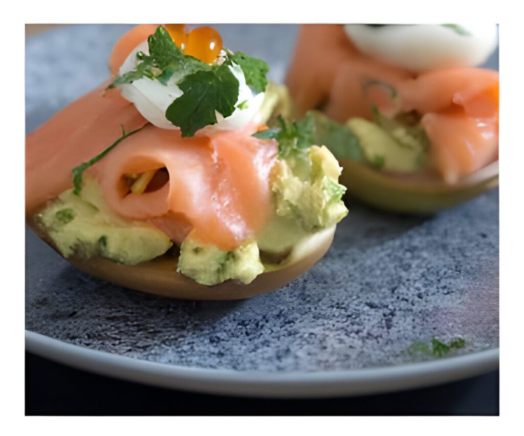 Huevos rellenos con salmon ahumado