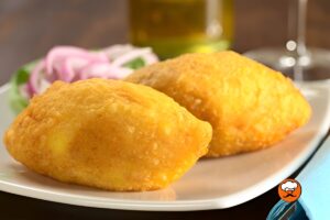 Papa rellena peruana frita y crujiente