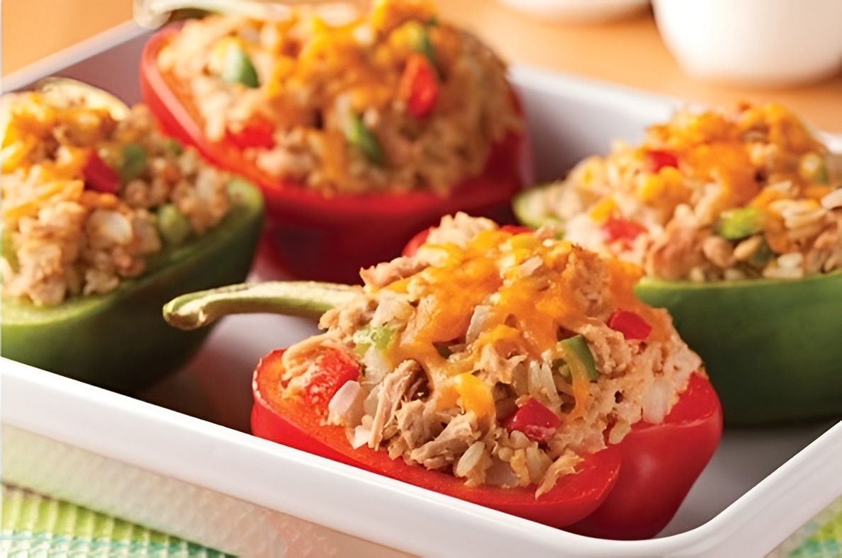 Pimientos rellenos de atún gratinados al horno