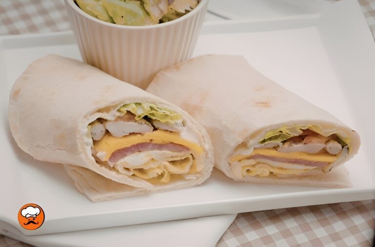 Wrap de pavo saludable con verduras frescas y salsa cremosa